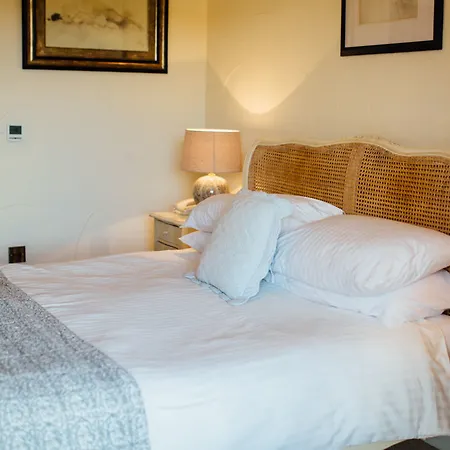 Inn The Brown Horse 3*