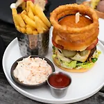 Мини-отель The Brown Horse