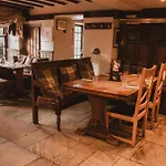 Мини-отель The Brown Horse